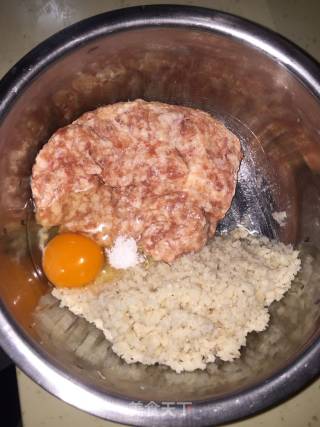 莲藕丸子的做法步骤：1