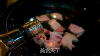 香辣猪蹄儿火锅---相约冬季聚起来的做法步骤：2