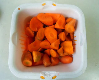 红烧羊肉面的做法步骤：2
