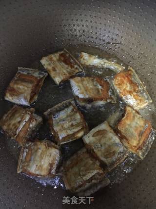 红烧带鱼的做法步骤：6