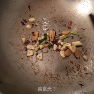 香辣鸡翅的做法步骤：8