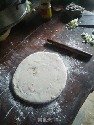 烙饼的做法步骤：1
