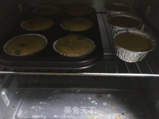 红糖白豆蔓越莓马芬的做法步骤：8