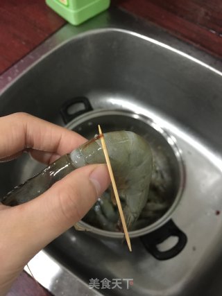 椒盐虾的做法步骤：1
