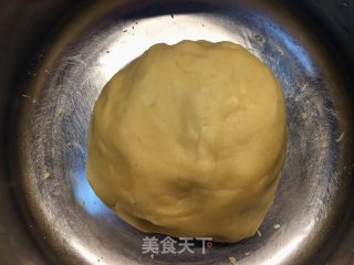 不给糖就捣蛋——和孩子一起做万圣节饼干的做法步骤：4