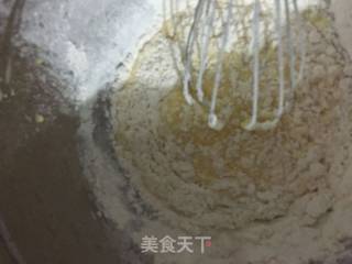 自制戚风蛋糕的做法步骤：2