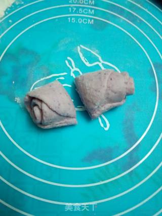 紫甘蓝玫瑰花馒头的做法步骤：8