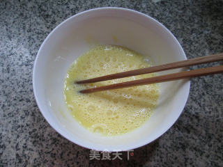 包心菜咸肉鸡蛋羹的做法步骤：3