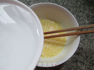 包心菜咸肉鸡蛋羹的做法步骤：5