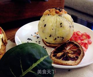 肉松饭团的做法步骤：4