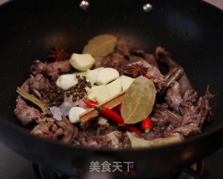 打猎回来的美味---魔芋啤酒鸭的做法步骤：6