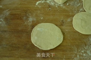 水煎饺的做法步骤：4