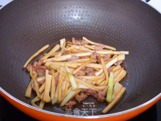 瘦肉炒茭白的做法步骤：6