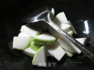 螃蟹煮蒲瓜的做法步骤：3