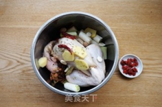 茶香鸡的做法步骤：3
