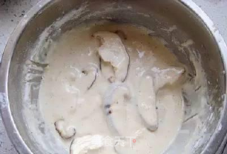 【桃李厨艺】吃过炸香菇吗?味道不是一般的好!的做法步骤：5
