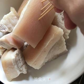 松皮芋头扣肉的做法步骤：3