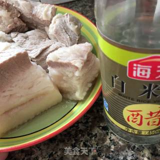 松皮芋头扣肉的做法步骤：4