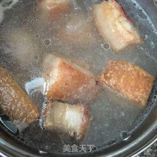松皮芋头扣肉的做法步骤：7