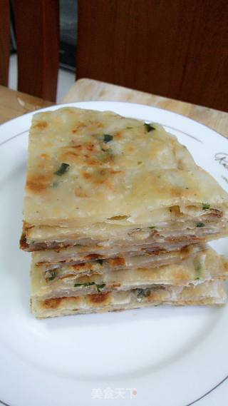 加肉版葱油饼的做法步骤：8