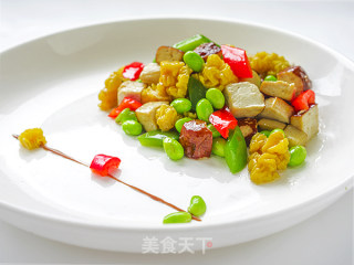 一道素什锦黄耳杏鲍菇炒豆干的做法步骤：6