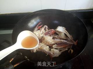 洋葱炒梭子蟹的做法步骤：8
