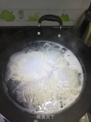 葱油拌面的做法步骤：4