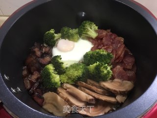 腊味双拼煲仔饭的做法步骤：8