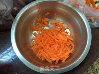金针菇牛肉的做法步骤：2