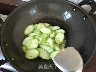 丝瓜豆干的做法步骤：3
