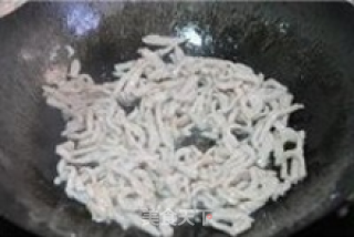 鱼香肉丝的做法步骤：3