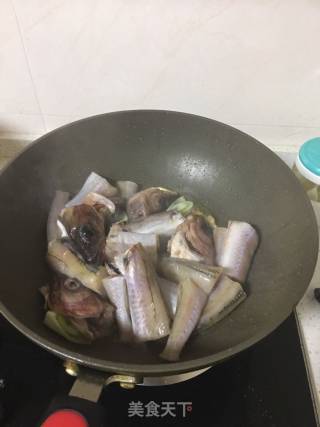 明太鱼炖豆腐的做法步骤：3