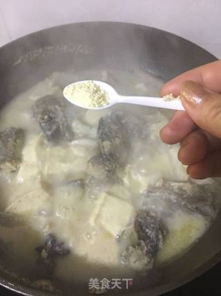 明太鱼炖豆腐的做法步骤：5