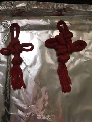 花样面包中国结的做法步骤：15