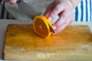 秘制橙香鸡腿的做法步骤：1