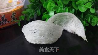 冰糖雪梨燕窝的做法步骤：1