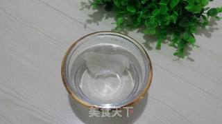 冰糖雪梨燕窝的做法步骤：2