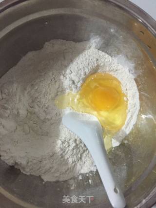 自制香酥油条的做法步骤：2