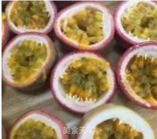 百香果蜜做法和储存办法的做法步骤：2