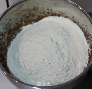 万圣前夜--万圣节棺材3D饼干的做法步骤：4