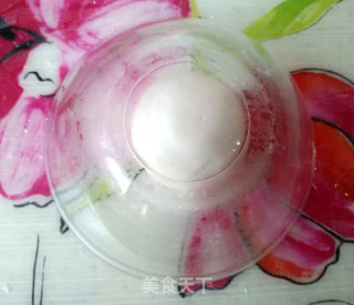 蓝莓馅黑芝麻糯米球的做法步骤：2