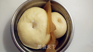 提篮春光赏春意——花篮面包的做法步骤：7
