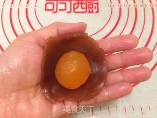 雏菊蛋黄酥的做法步骤：11