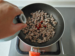 雪菜肉末炒四季豆的做法步骤：6
