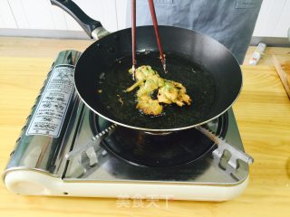 香菜蛋酥粉的做法步骤：4