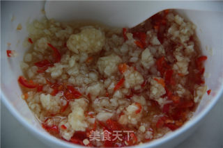 这个周末玩烧烤——蒜茸烤花蛤的做法步骤：3