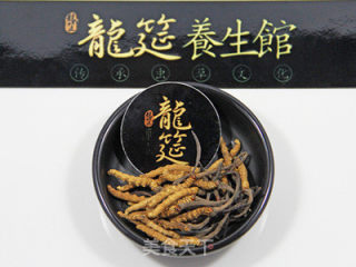 冬季御寒食谱：龙筵冬虫夏草瘦肉粥的做法步骤：1