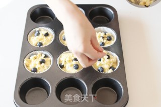 【上烘焙】金宝顶蓝莓玛芬的做法步骤：5