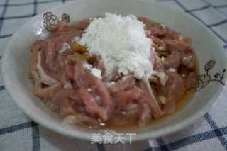 鱼香肉丝的做法步骤：3