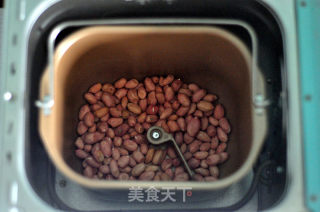 蔓越莓花生牛轧糖（面包机版）的做法步骤：1